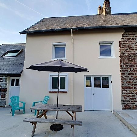 Petite Maison Proche Centre Ville Bréhal 외부 사진